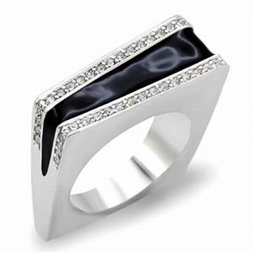 SEXY SWAROVSKI CRYSTAL+BLACK ENEMAL RING-sz 9